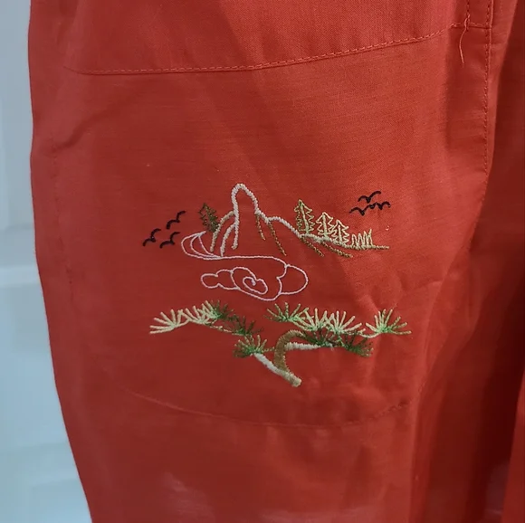 Vintage Embroidered Robe - Picture 5 of 9